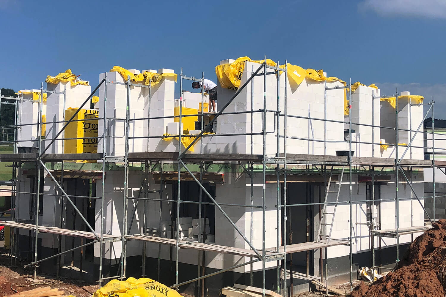 Hochbau und Ausbau eines Einfamilienhauses mit Schneider Bau Köln